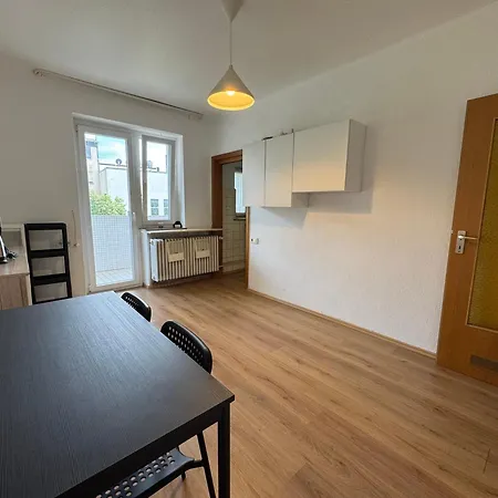 شقة City-apartment Monteur- &